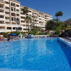 Apartment Castle Harbour With Heated Pool, Only 700 Meters To The Beach, Wifi, Balcony, Arona (Tenerife)